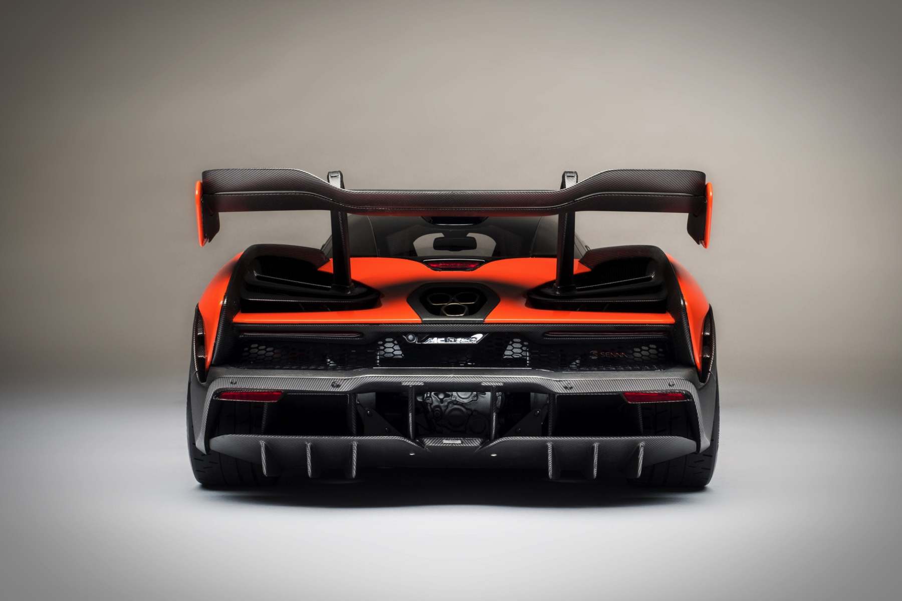 McLaren Senna (2018)