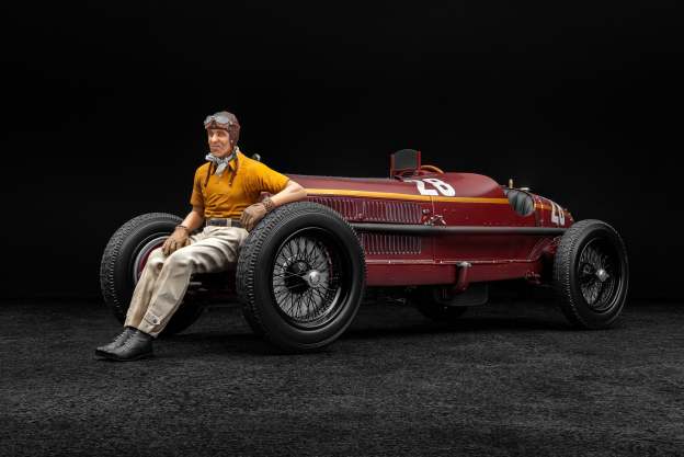 Alfa Romeo 8C 2300 "Monza" - 1932 Monaco Grand Prix Winner - Tazio Nuvolari Figure Edition
