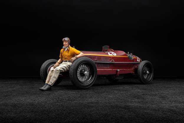 Alfa Romeo 8C 2300 "Monza" - 1932 Monaco Grand Prix Winner - Tazio Nuvolari Figure Edition