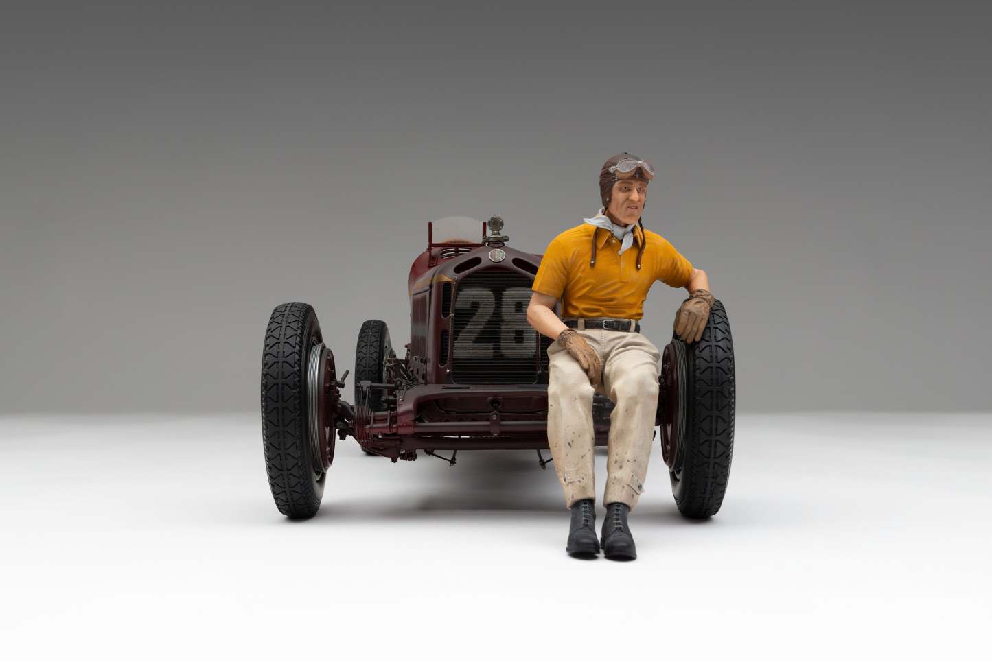 Alfa Romeo 8C 2300 "Monza" - 1932 Monaco Grand Prix Winner - Tazio Nuvolari Figure Edition