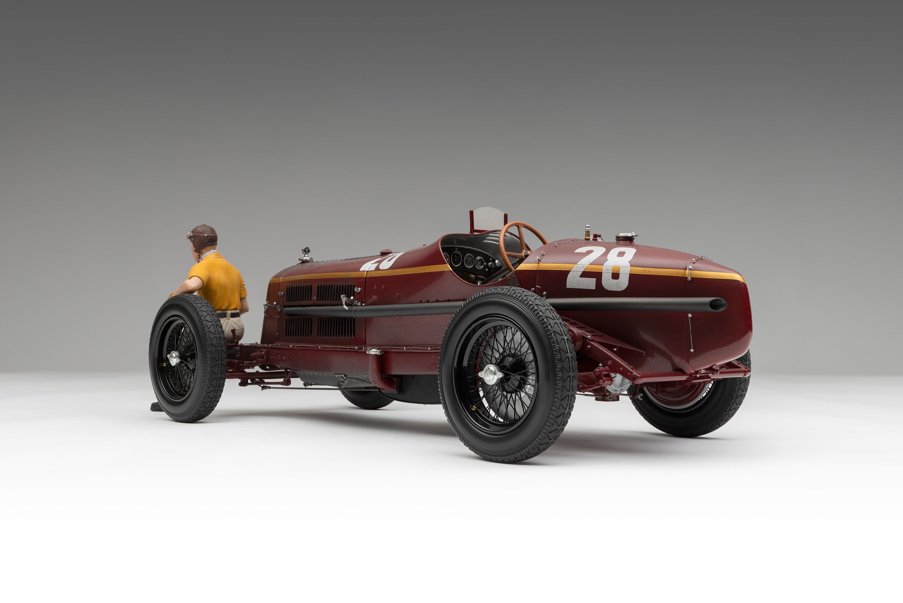 Alfa Romeo 8C 2300 "Monza" - 1932 Monaco Grand Prix Winner - Tazio Nuvolari Figure Edition