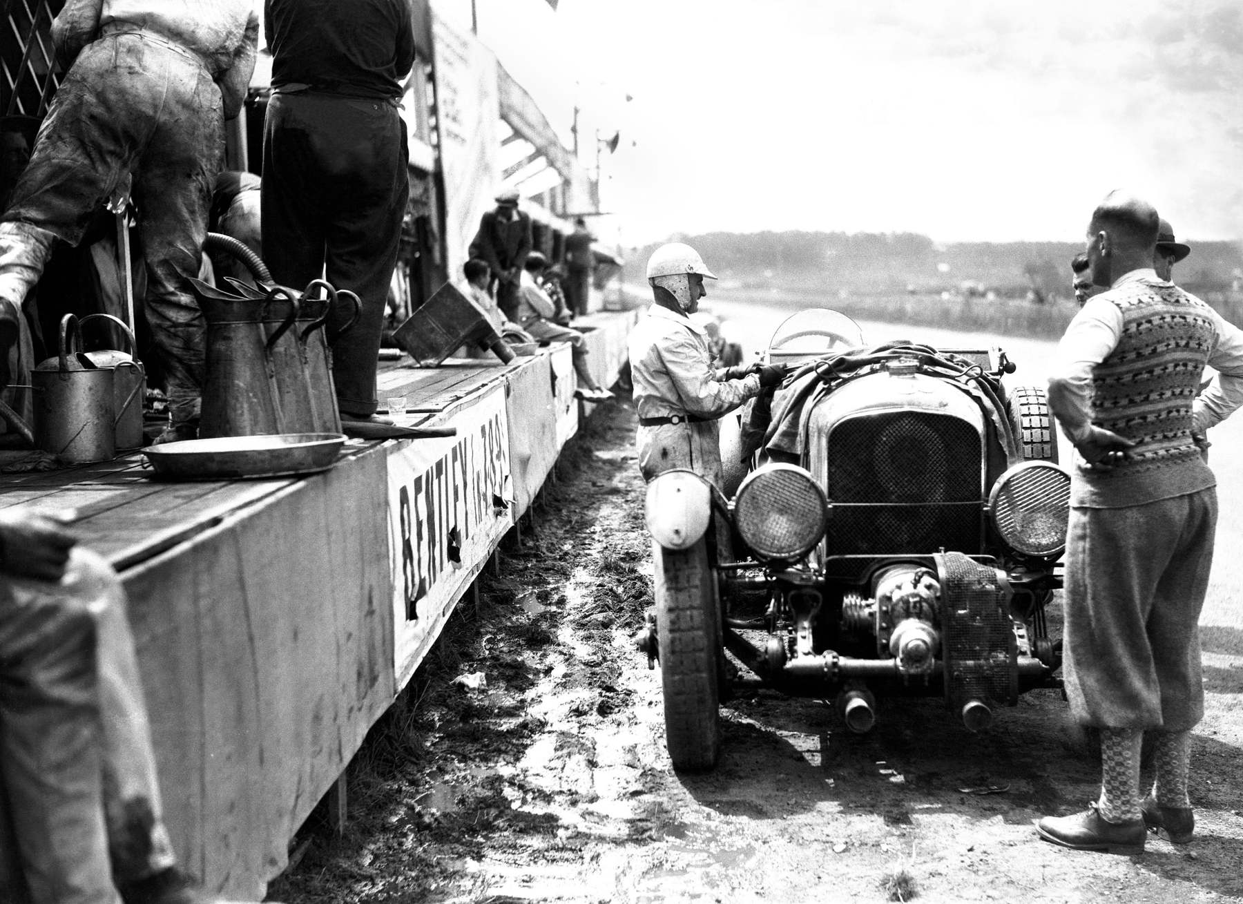 "1929 Bentley Blower" - 1930 Le Mans - Birkin & Chassagne - Race Weathered