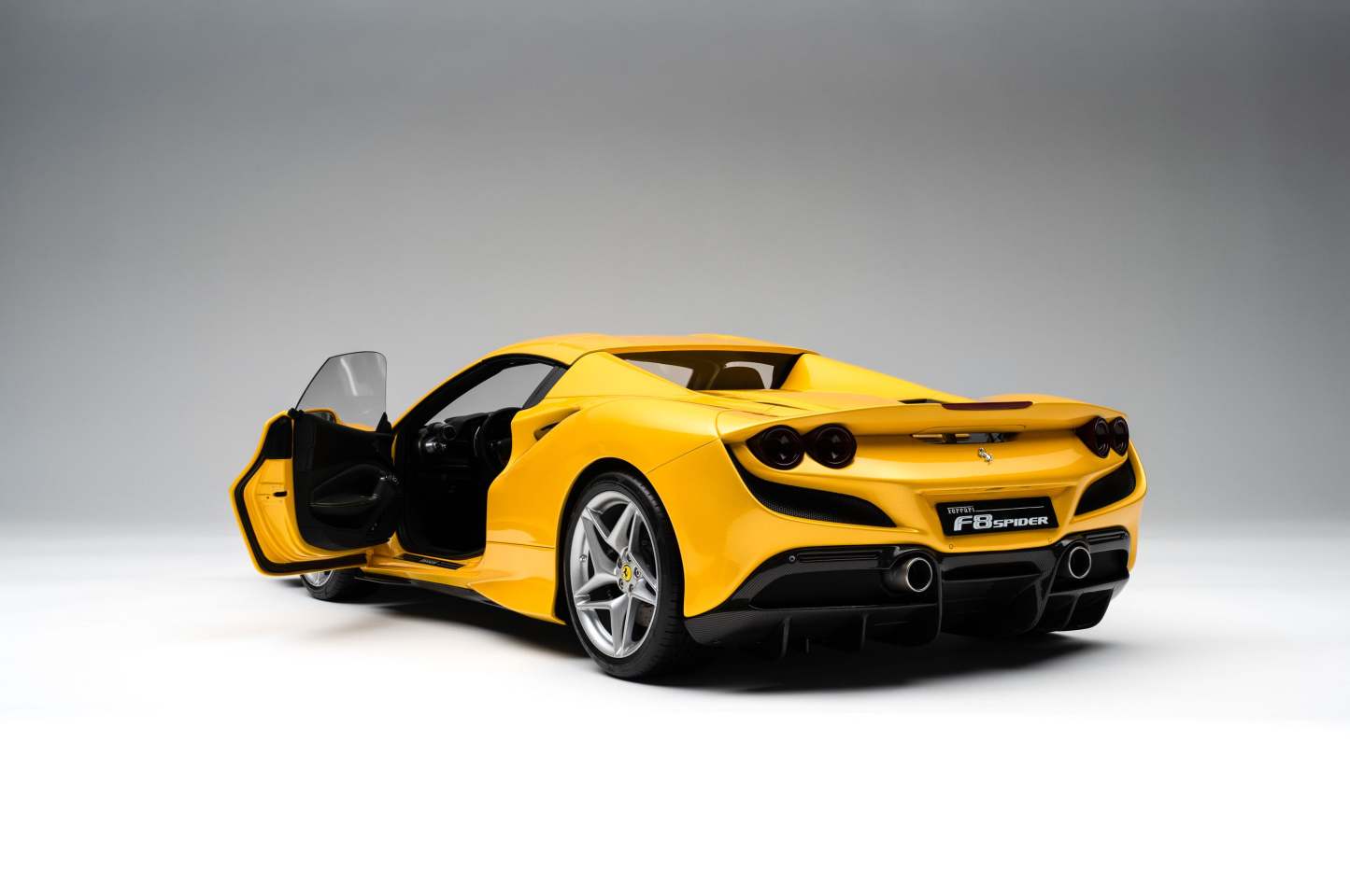 Ferrari F8 Spider (2019)