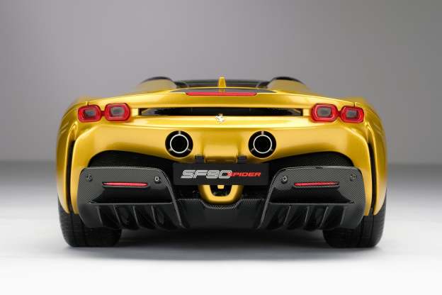 Ferrari SF90 Spider