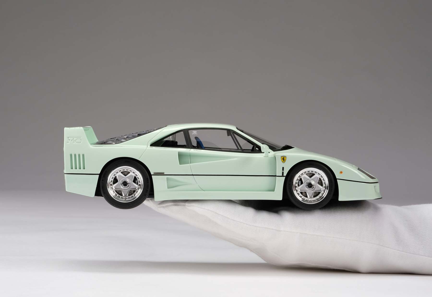 Ferrari F40 - Verde Pallido