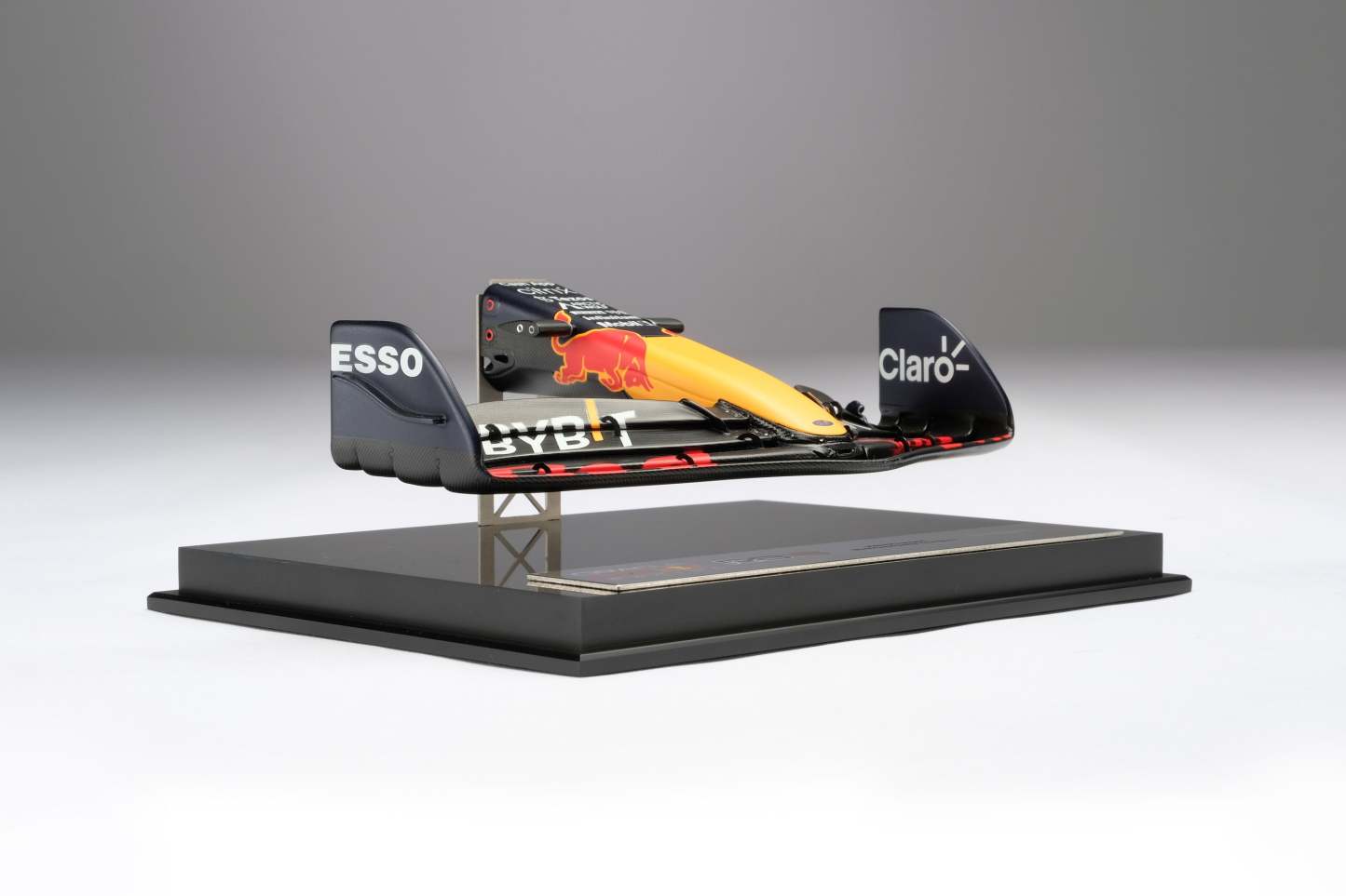 Oracle Red Bull Racing RB18 Nosecone