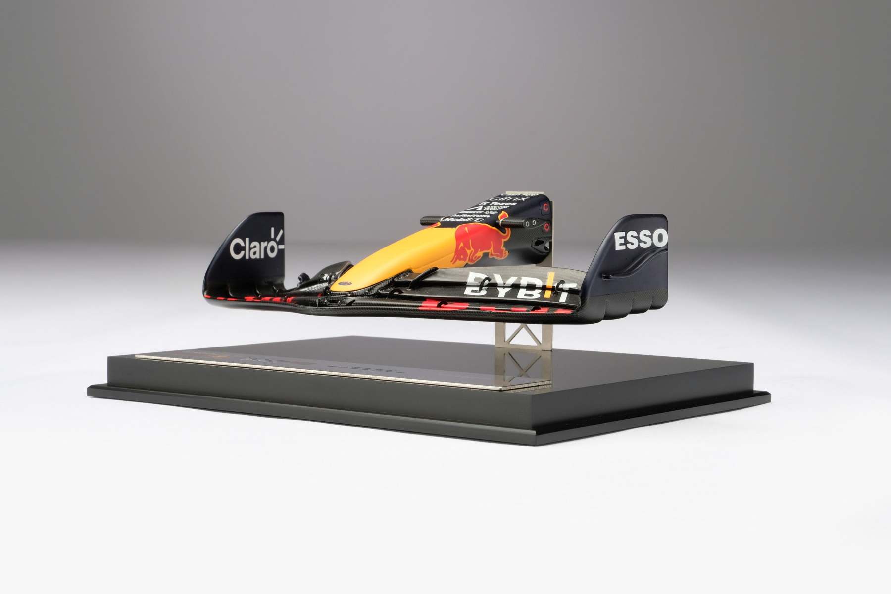 Oracle Red Bull Racing RB18 Nosecone