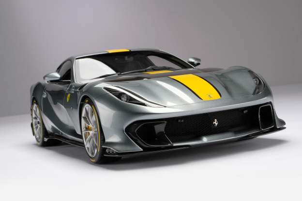 Ferrari 812 Competizione (2021)