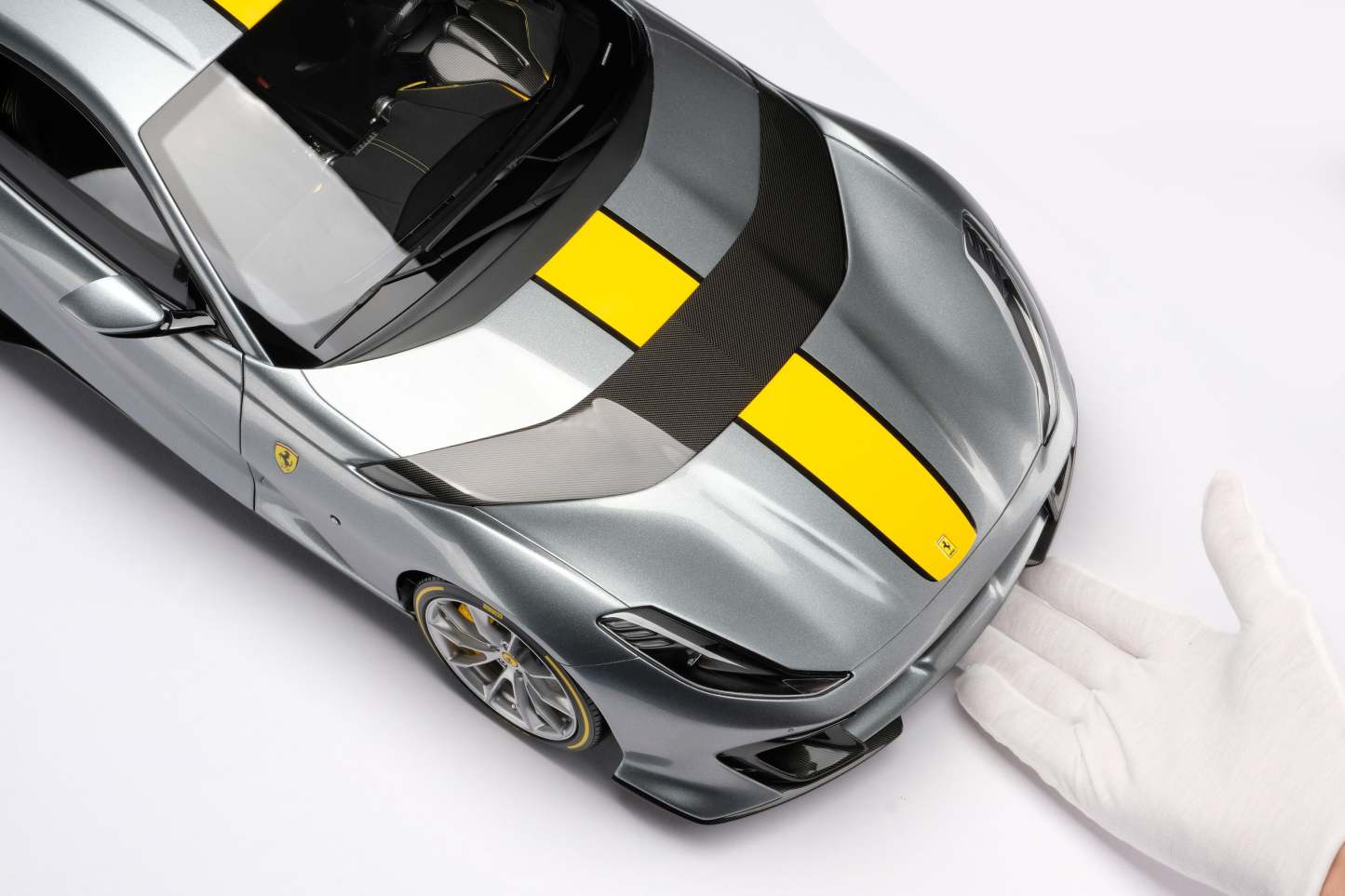 Ferrari 812 Competizione (2021)