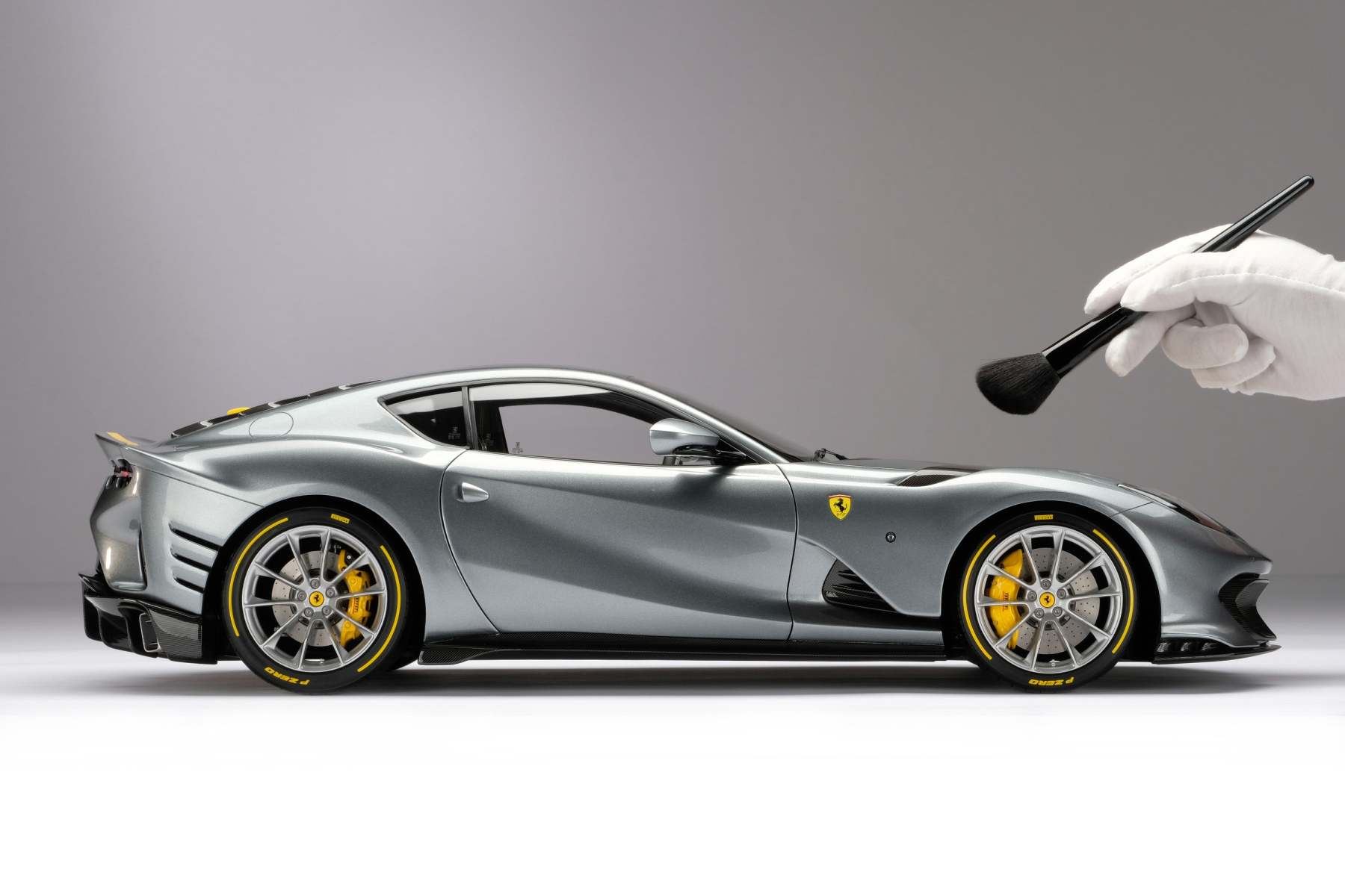 Ferrari 812 Competizione (2021)