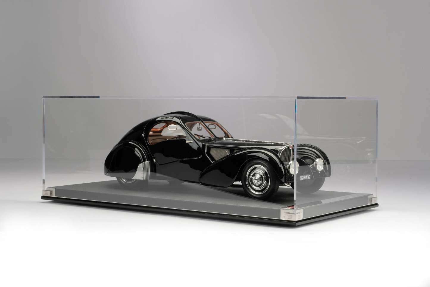BUGATTI Type 57SC Atlantic - "La Voiture Noire" (1936)
