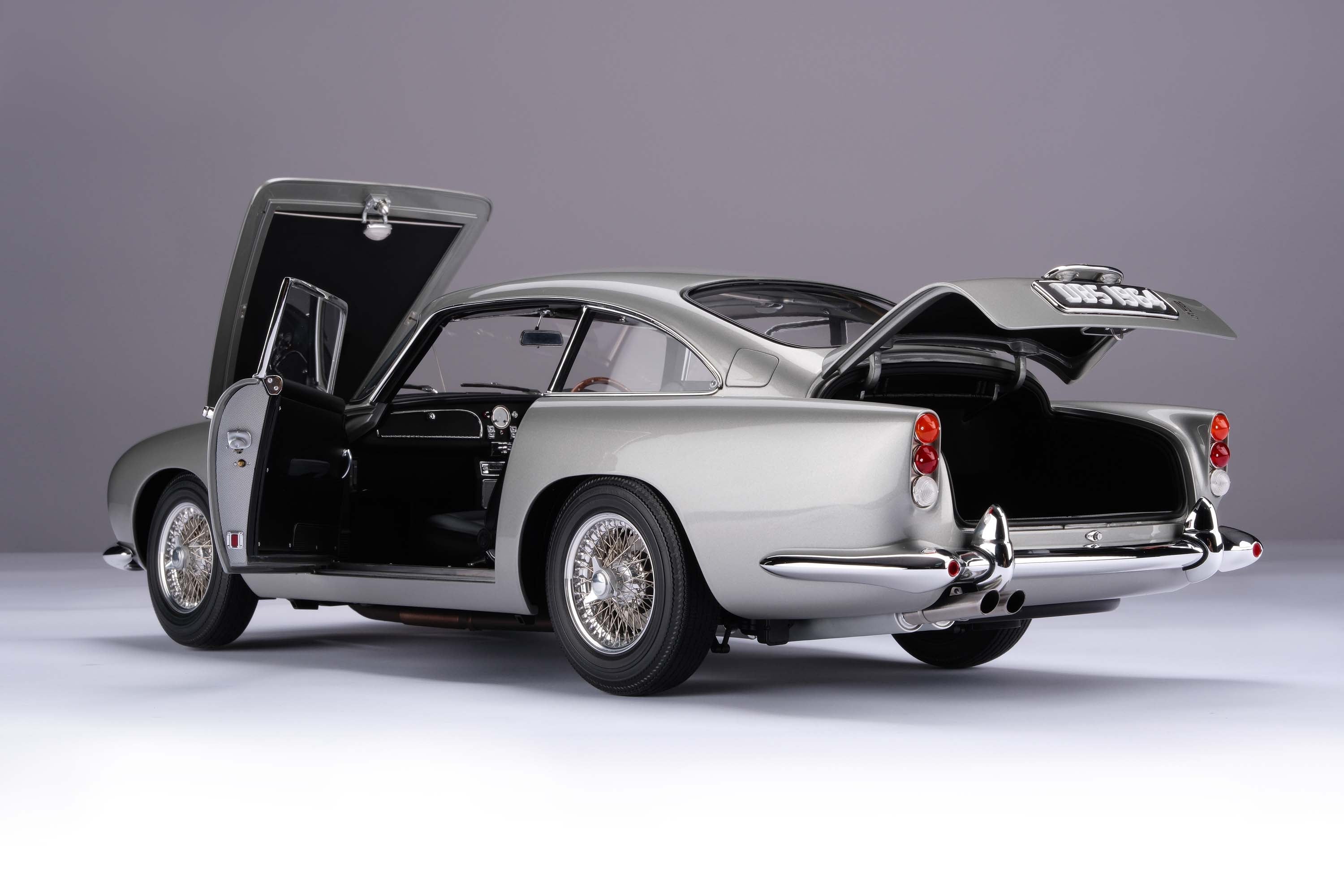 Aston Martin DB5 Vantage (1964)