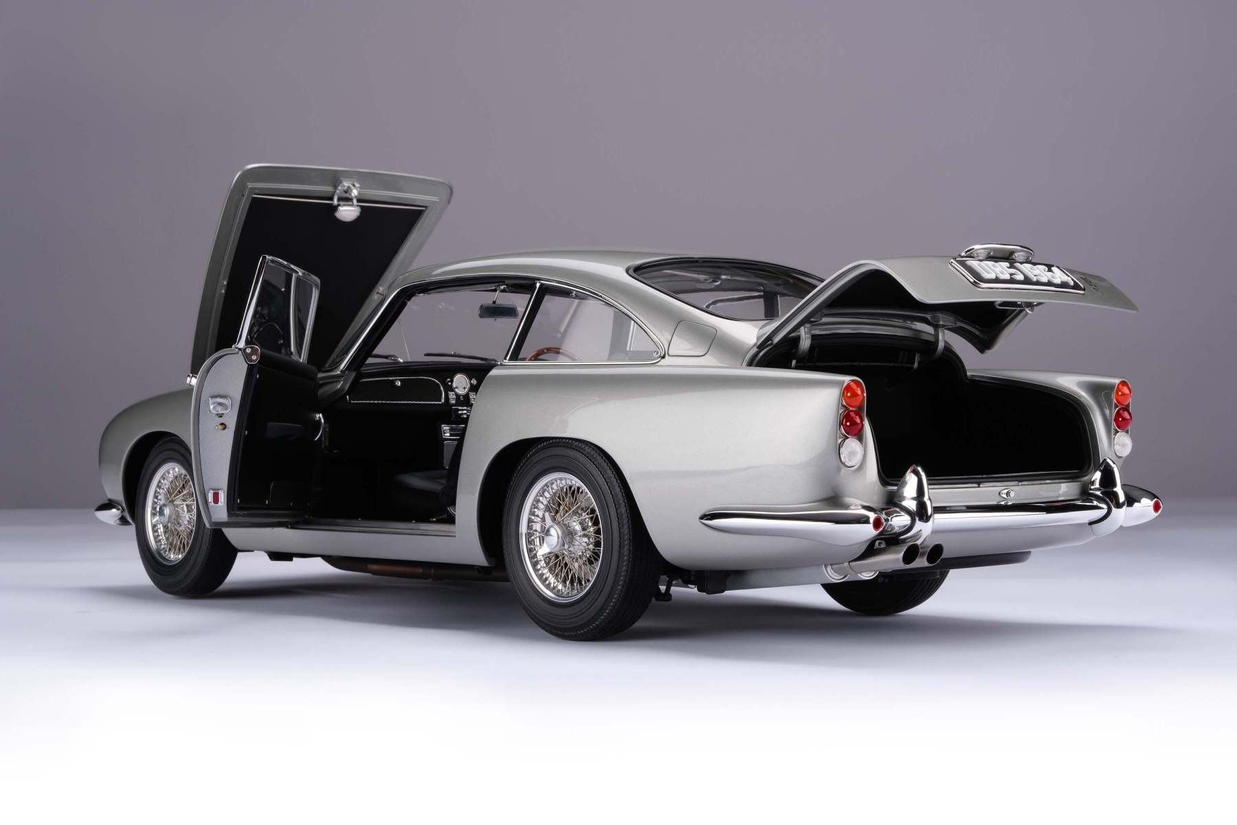 Aston Martin DB5 Vantage (1964)