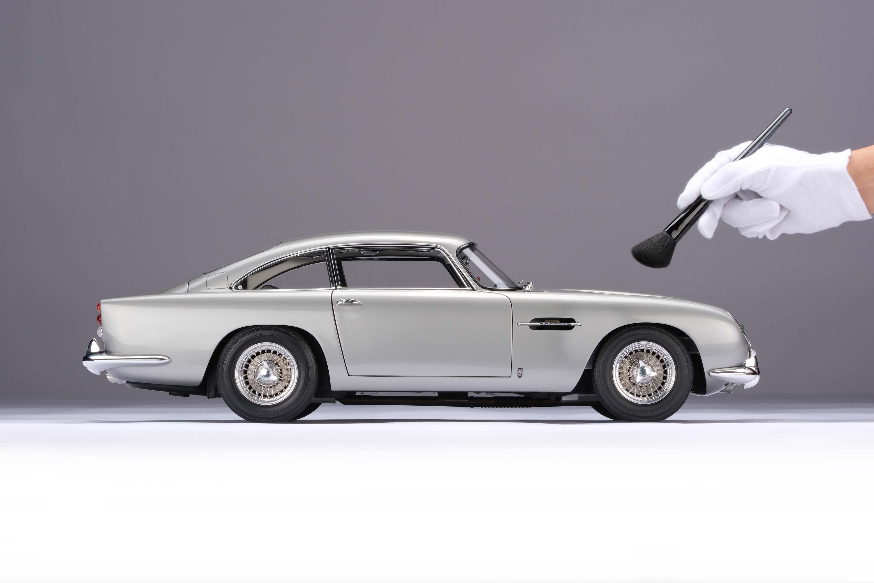 Aston Martin DB5 Vantage (1964)