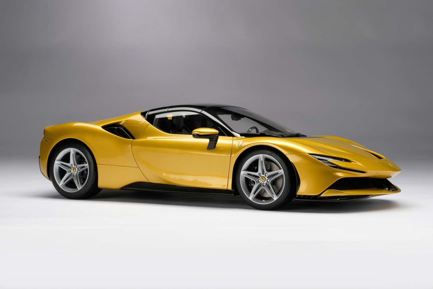 Ferrari SF90 Spider (2020)