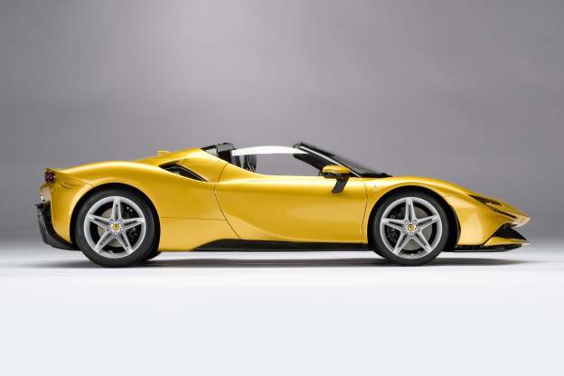 Ferrari SF90 Spider (2020)