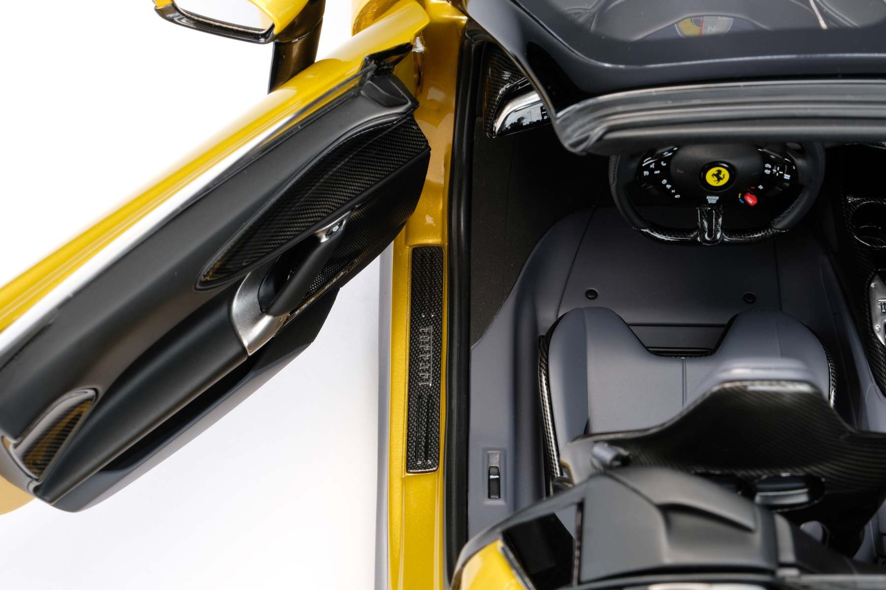 Ferrari SF90 Spider (2020)