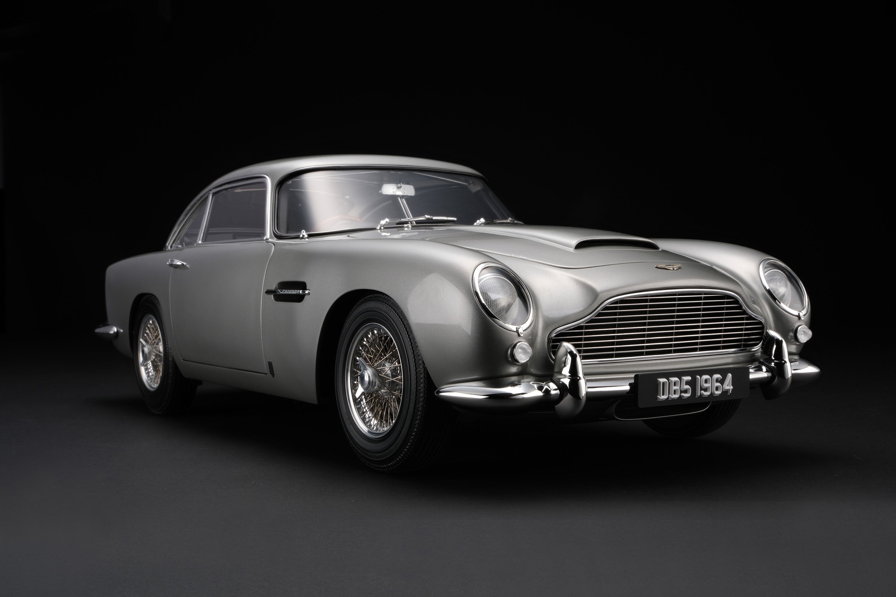 Aston Martin DB5 Vantage (1964)