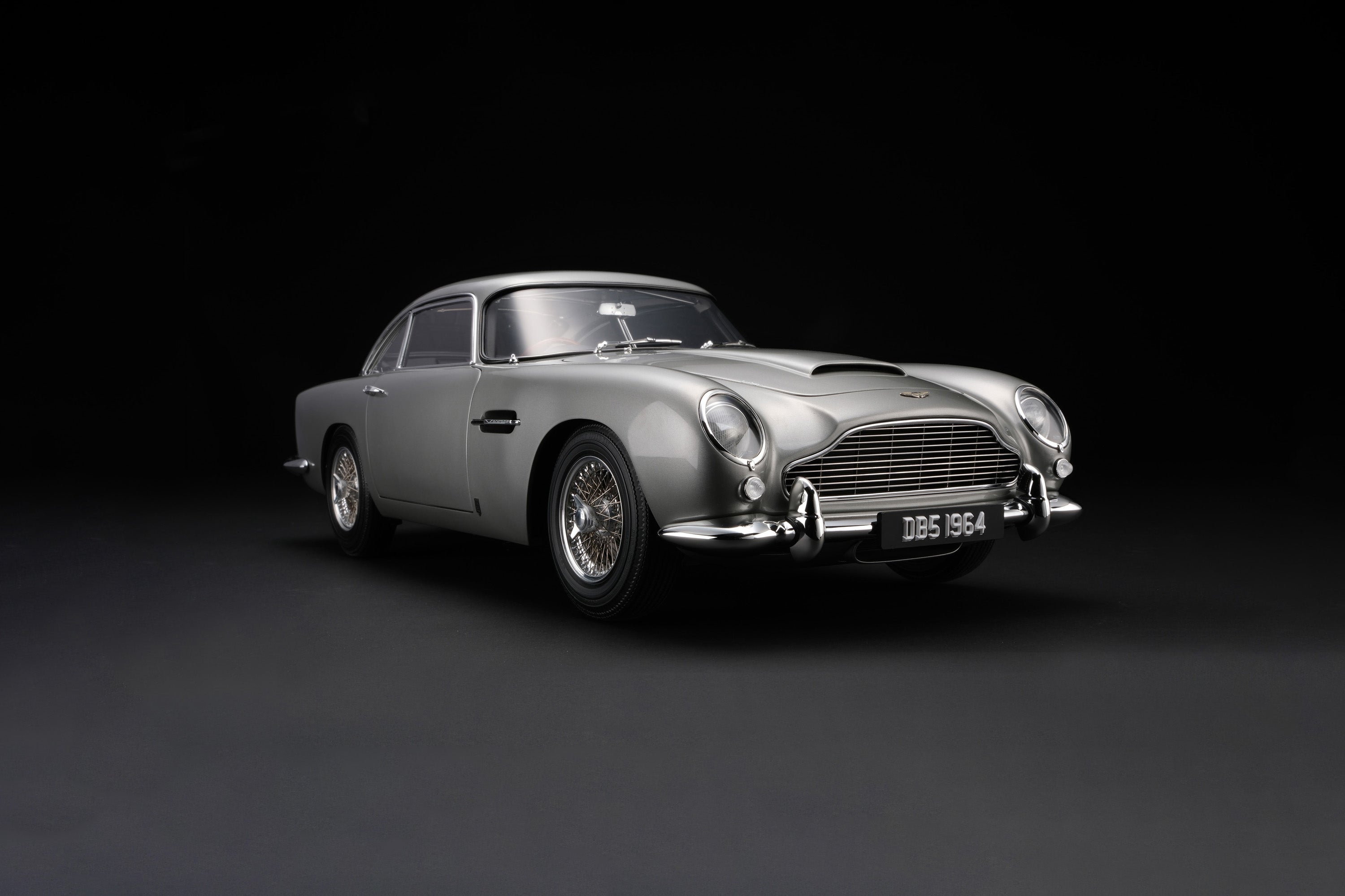 Aston Martin DB5 Vantage (1964)