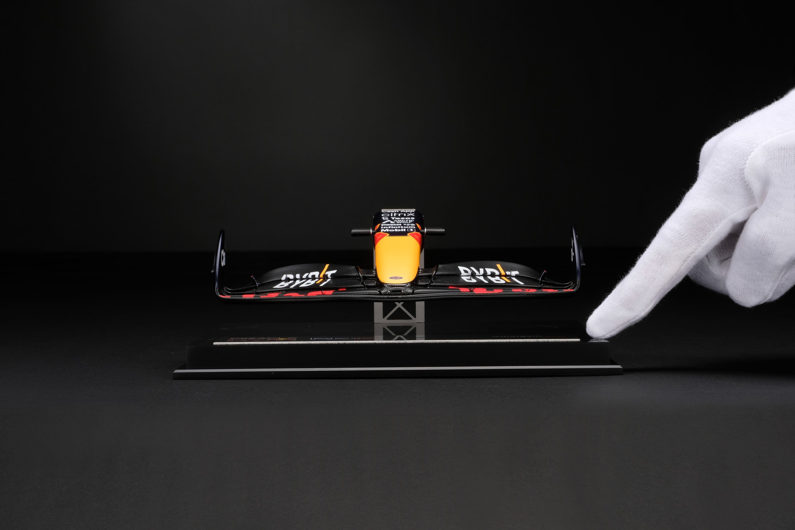 Oracle Red Bull Racing RB18 Nosecone