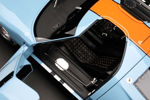 Ford GT40 - 1969 Le Mans Winner