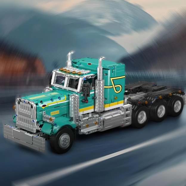 Remote Controlled American Truck | 2064pcs