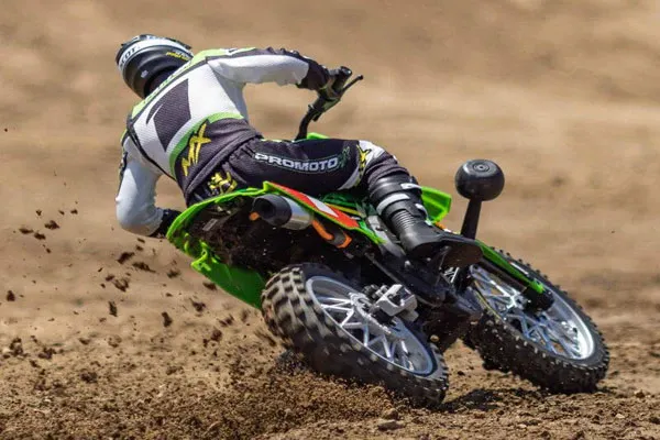 RTR 1:4 MOTORCYCLE WITH BATTERY AND CHARGER