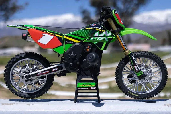 RTR 1:4 MOTORCYCLE WITH BATTERY AND CHARGER