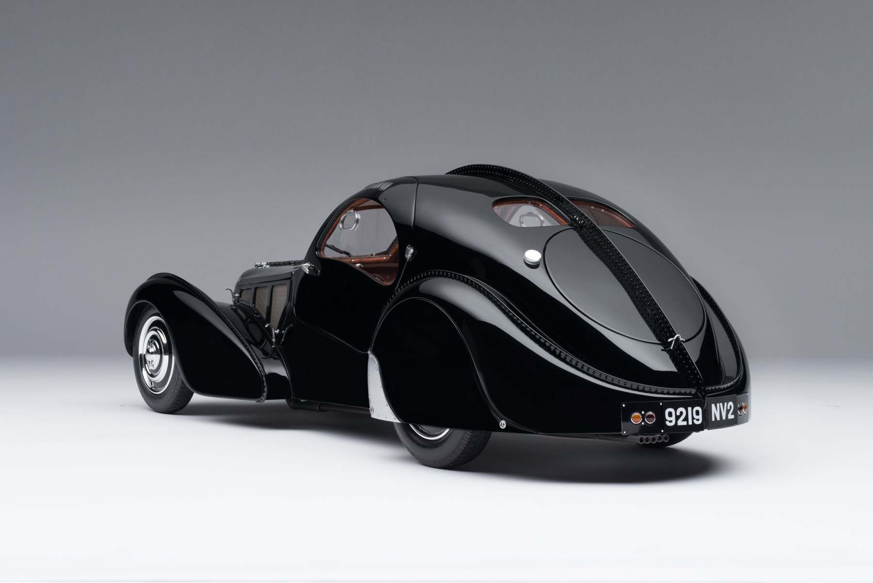 BUGATTI Type 57SC Atlantic - "La Voiture Noire" (1936)
