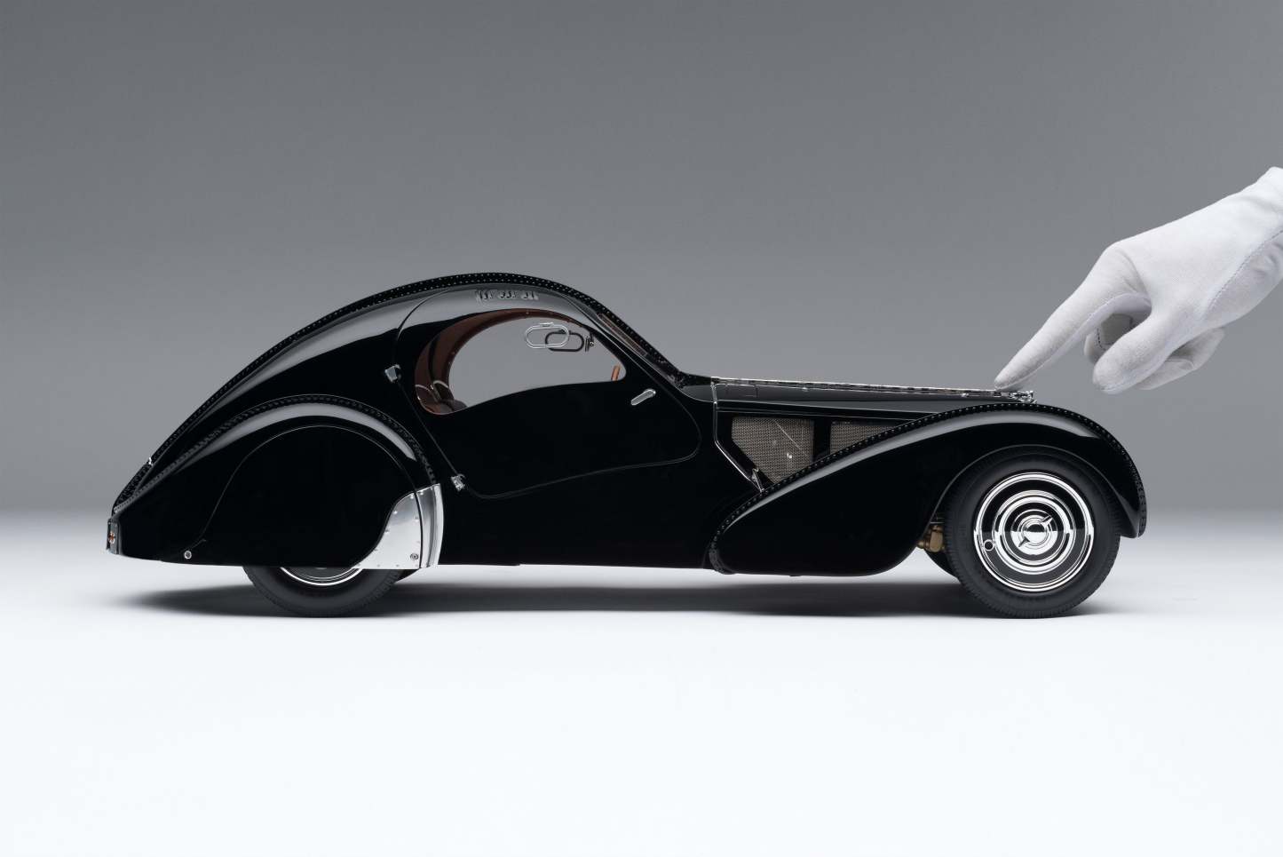 BUGATTI Type 57SC Atlantic - "La Voiture Noire" (1936)