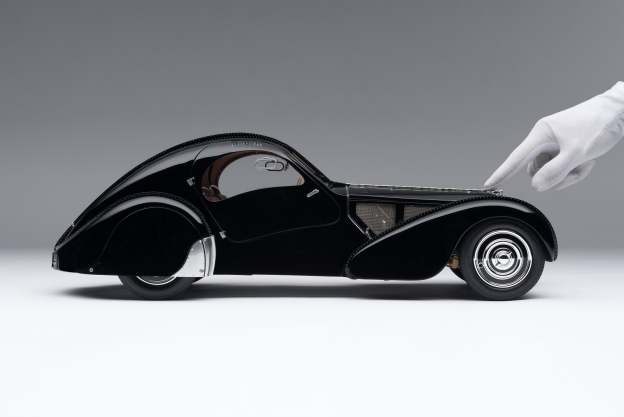 BUGATTI Type 57SC Atlantic - "La Voiture Noire" (1936)