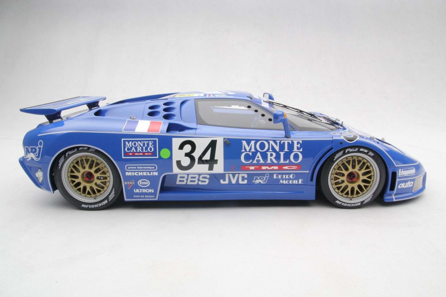 BUGATTI EB110 LM - 1994 Le Mans