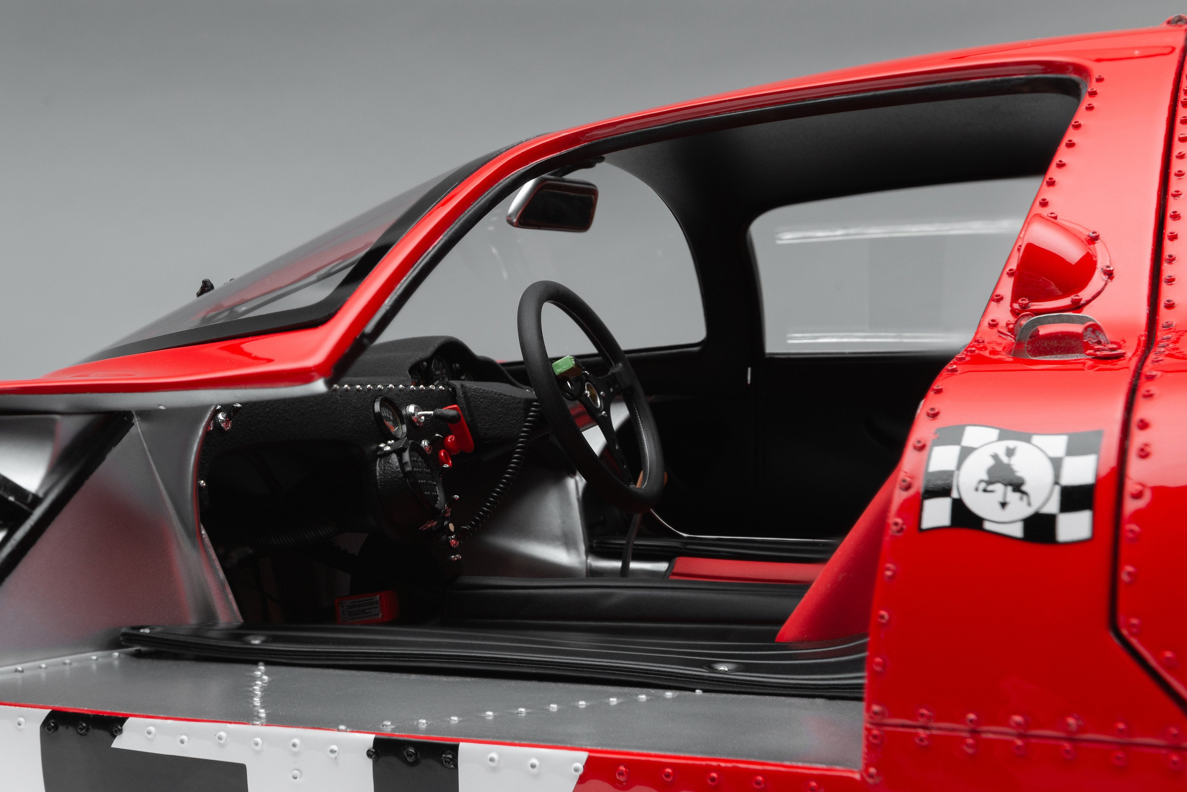 Ferrari 330 P4 - 1967 Le Mans - 2nd Place - Class Winner