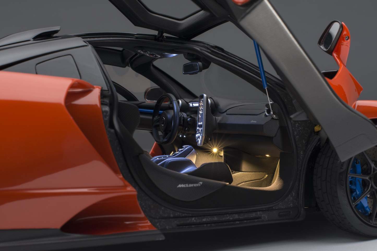 McLaren Senna (2018) with Lighting and Electric Doors