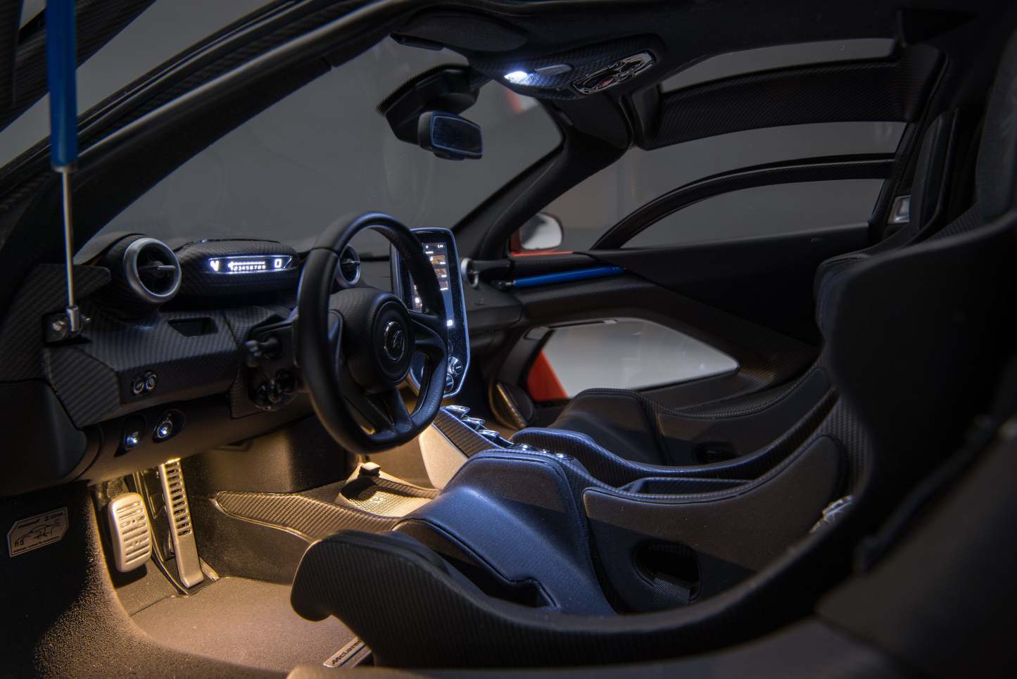 McLaren Senna (2018) with Lighting and Electric Doors