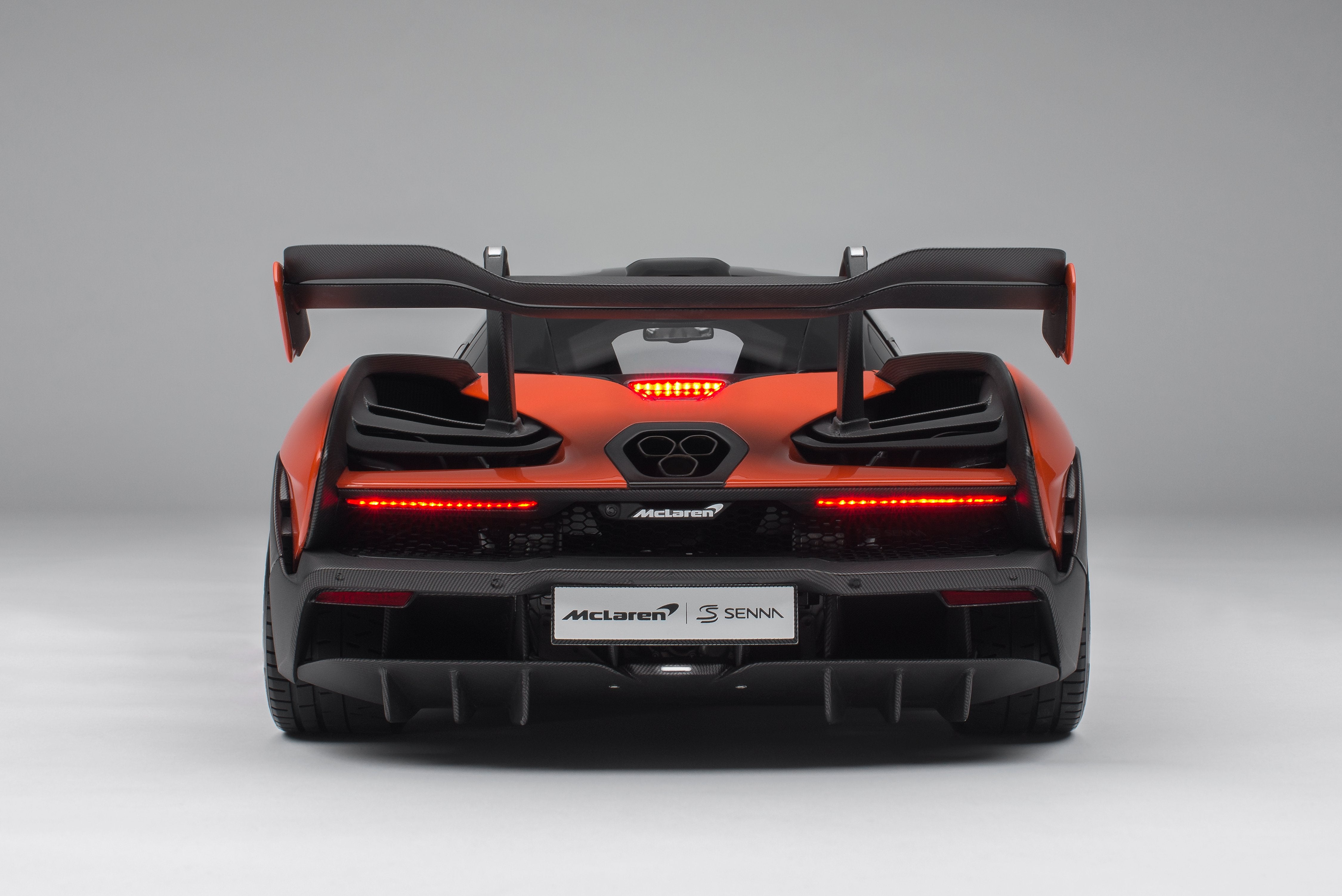 McLaren Senna (2018) with Lighting and Electric Doors