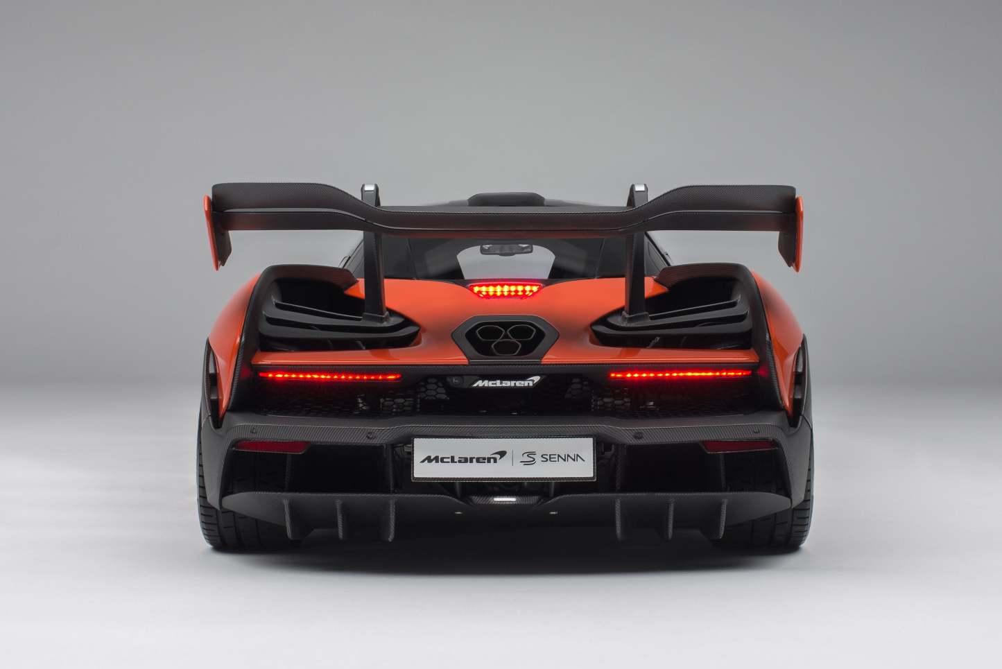 McLaren Senna (2018) with Lighting and Electric Doors