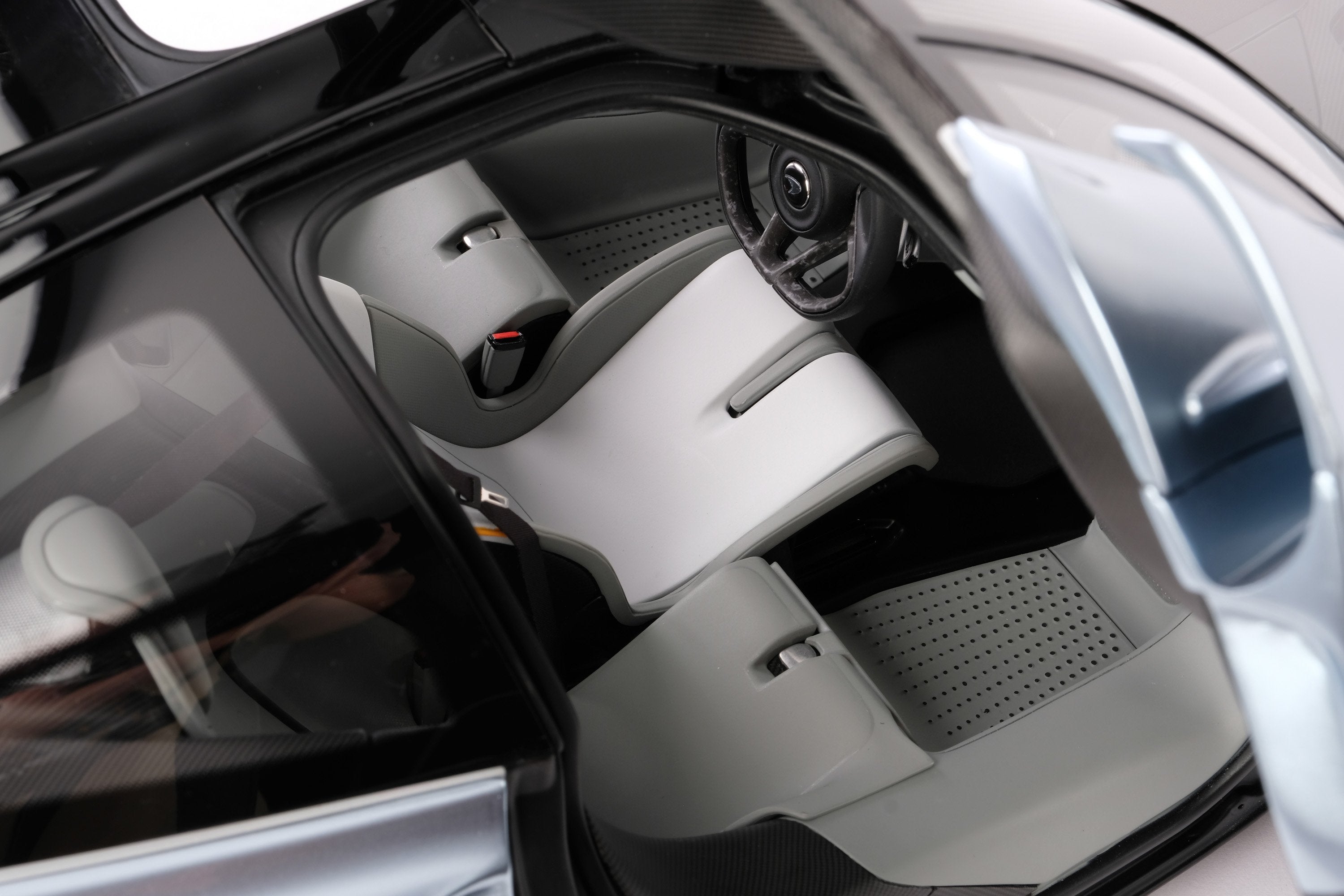 McLaren Speedtail (2020)