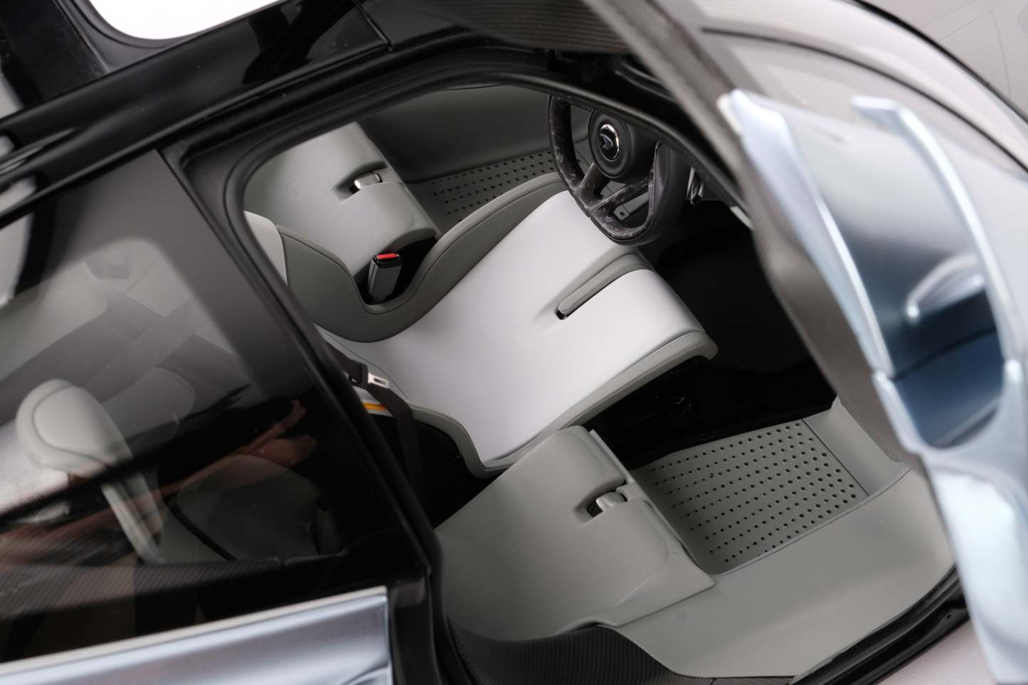 McLaren Speedtail (2020)