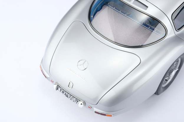 Mercedes-Benz 300 SLR Uhlenhaut Coupe (1955)