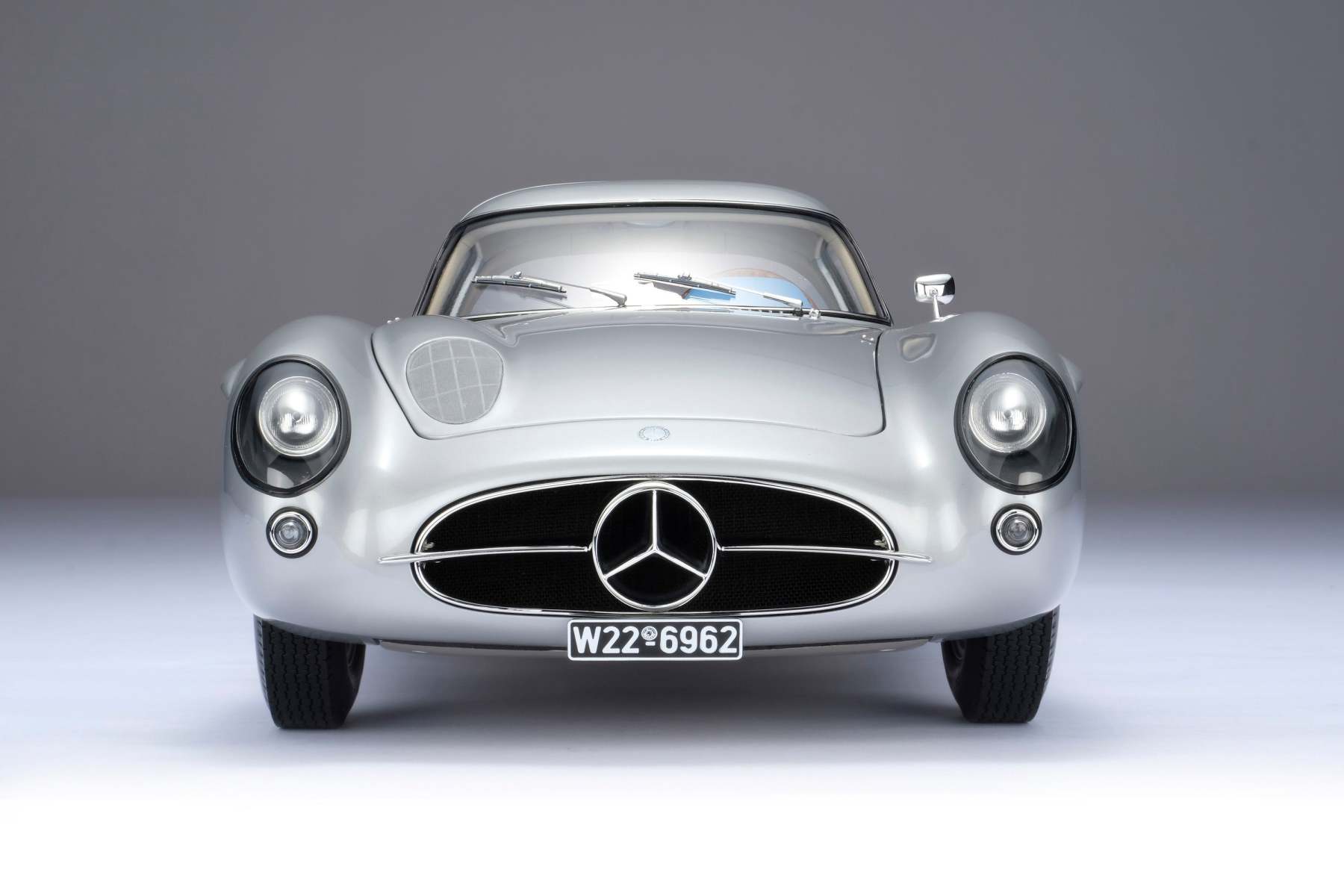 Mercedes-Benz 300 SLR Uhlenhaut Coupe (1955)