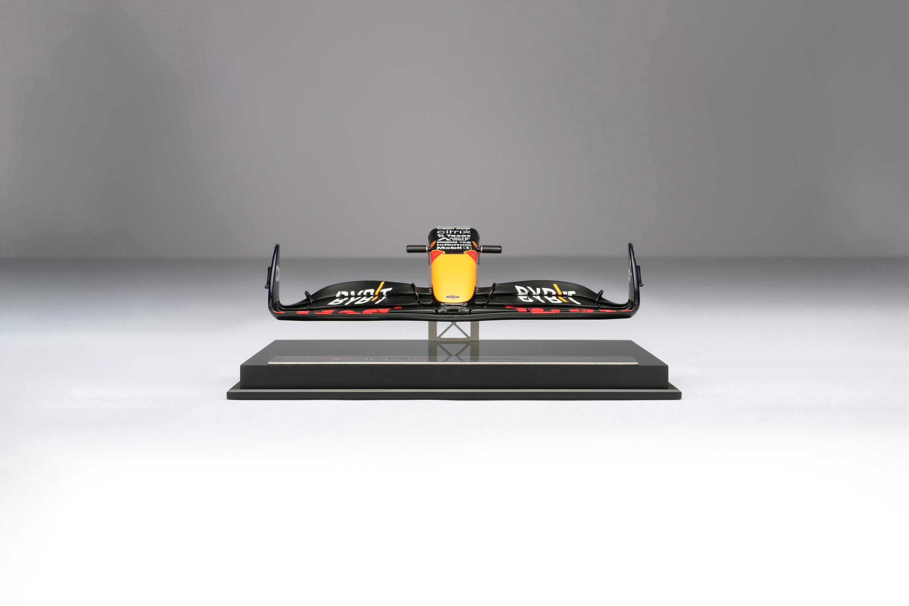Oracle Red Bull Racing RB18 Nosecone