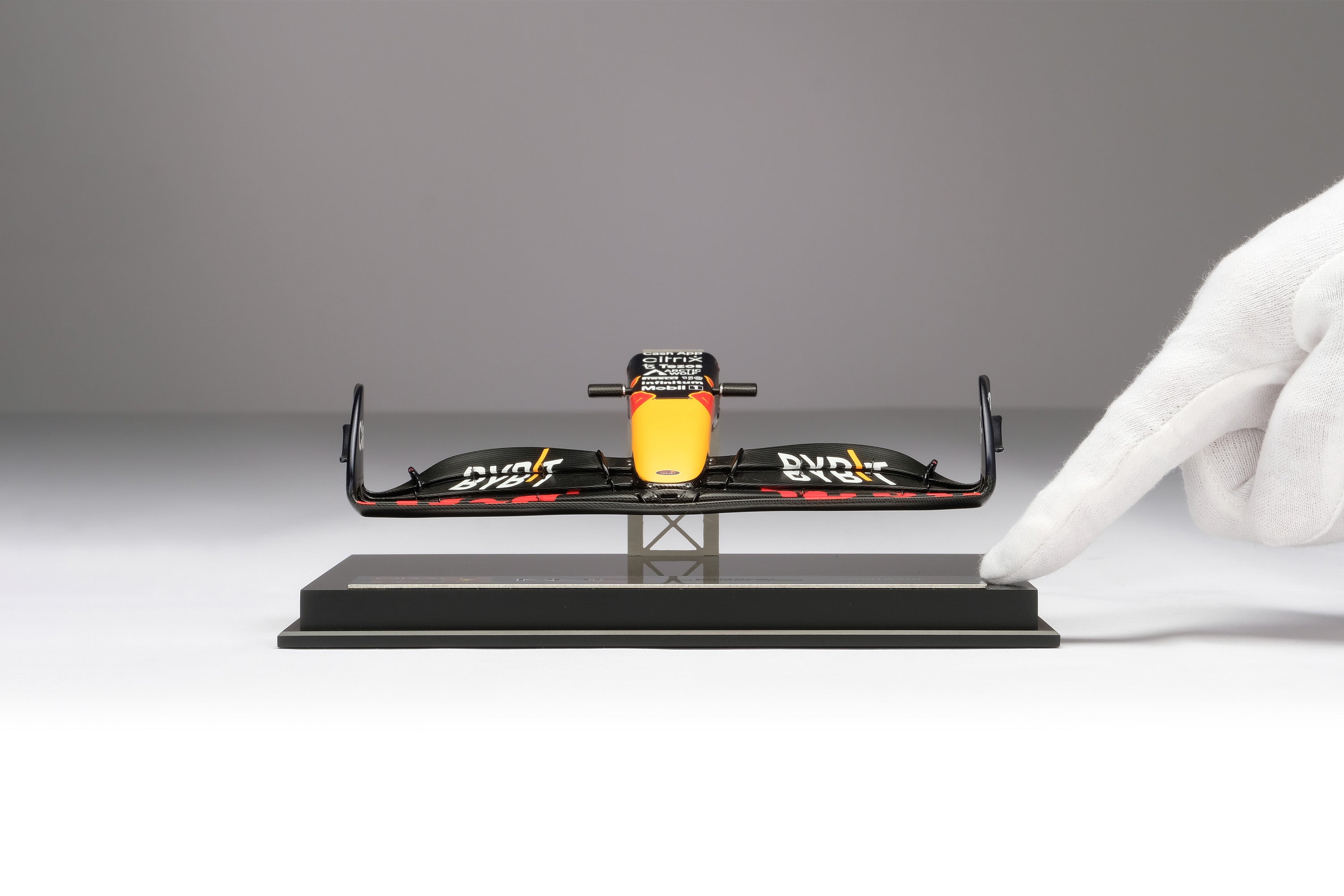 Oracle Red Bull Racing RB18 Nosecone