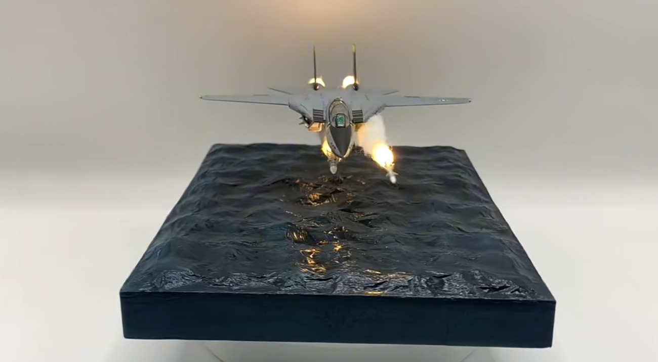 1:144 F-14 Tomcat fighter jet