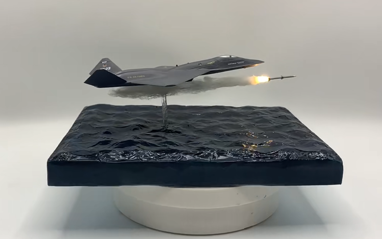 1:144 YF-23 fighter jet