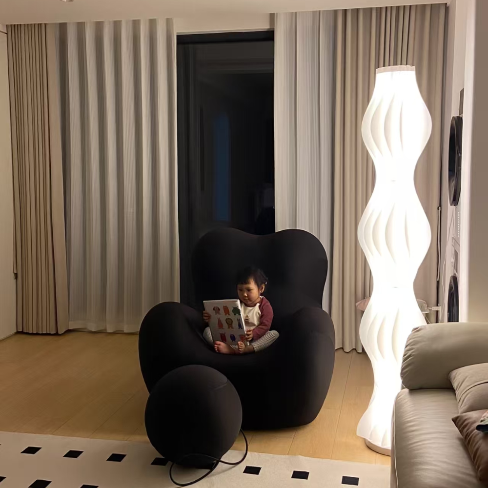 Mom’s Embrace Single Sofa