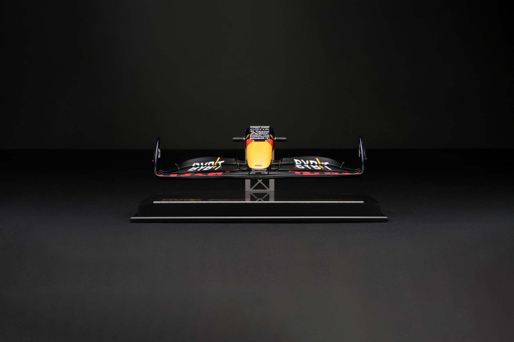 Oracle Red Bull Racing RB18 Nosecone