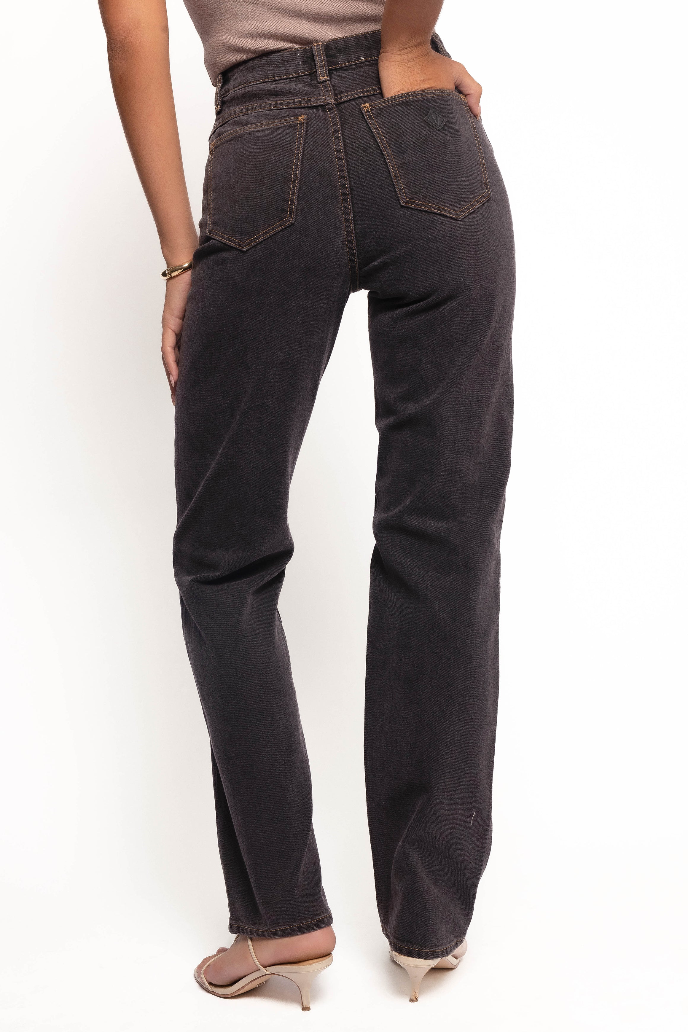 Abrand 94 High Straight Jeans - Cara Washed Black-Charming Rule