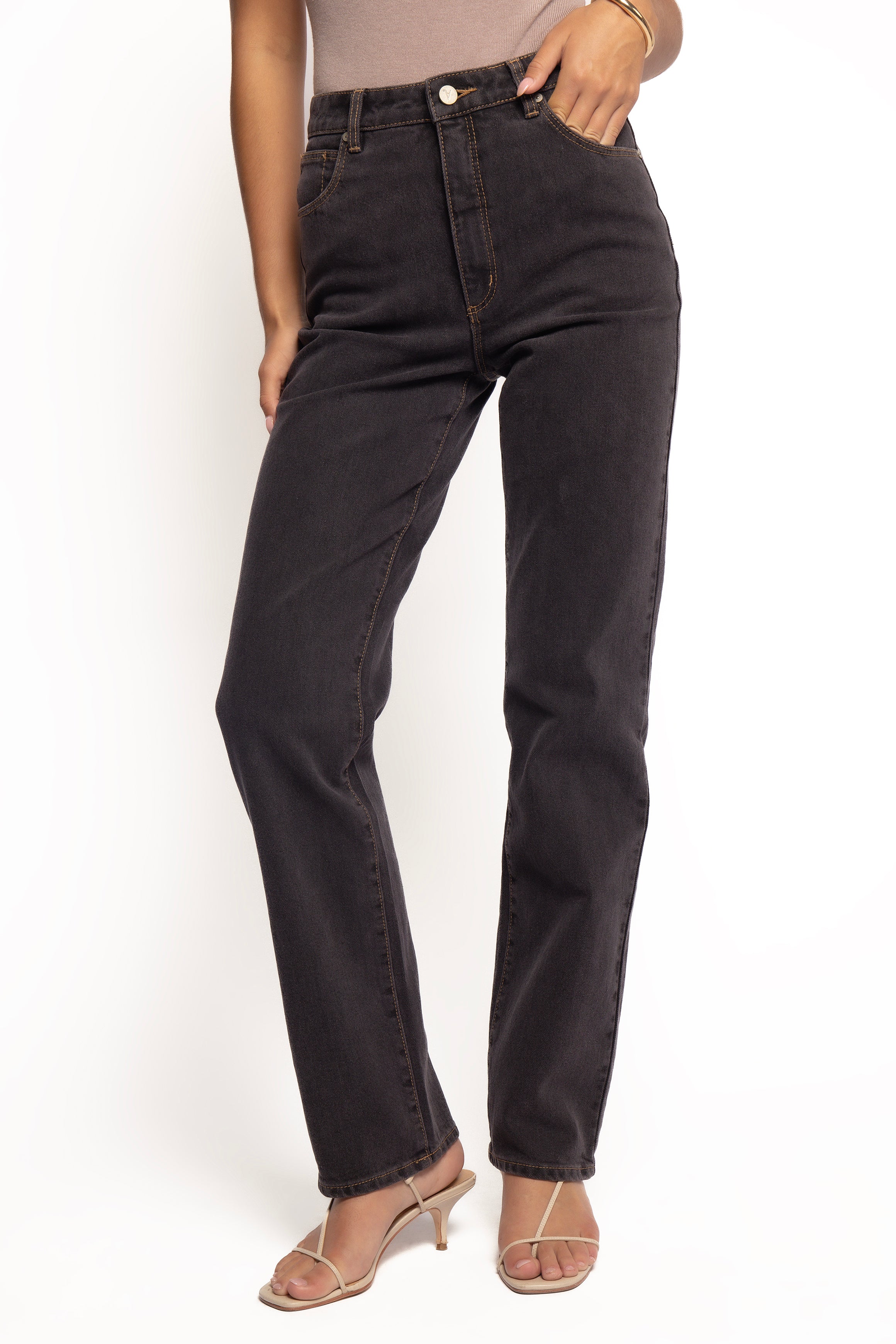 Abrand 94 High Straight Jeans - Cara Washed Black-Charming Rule
