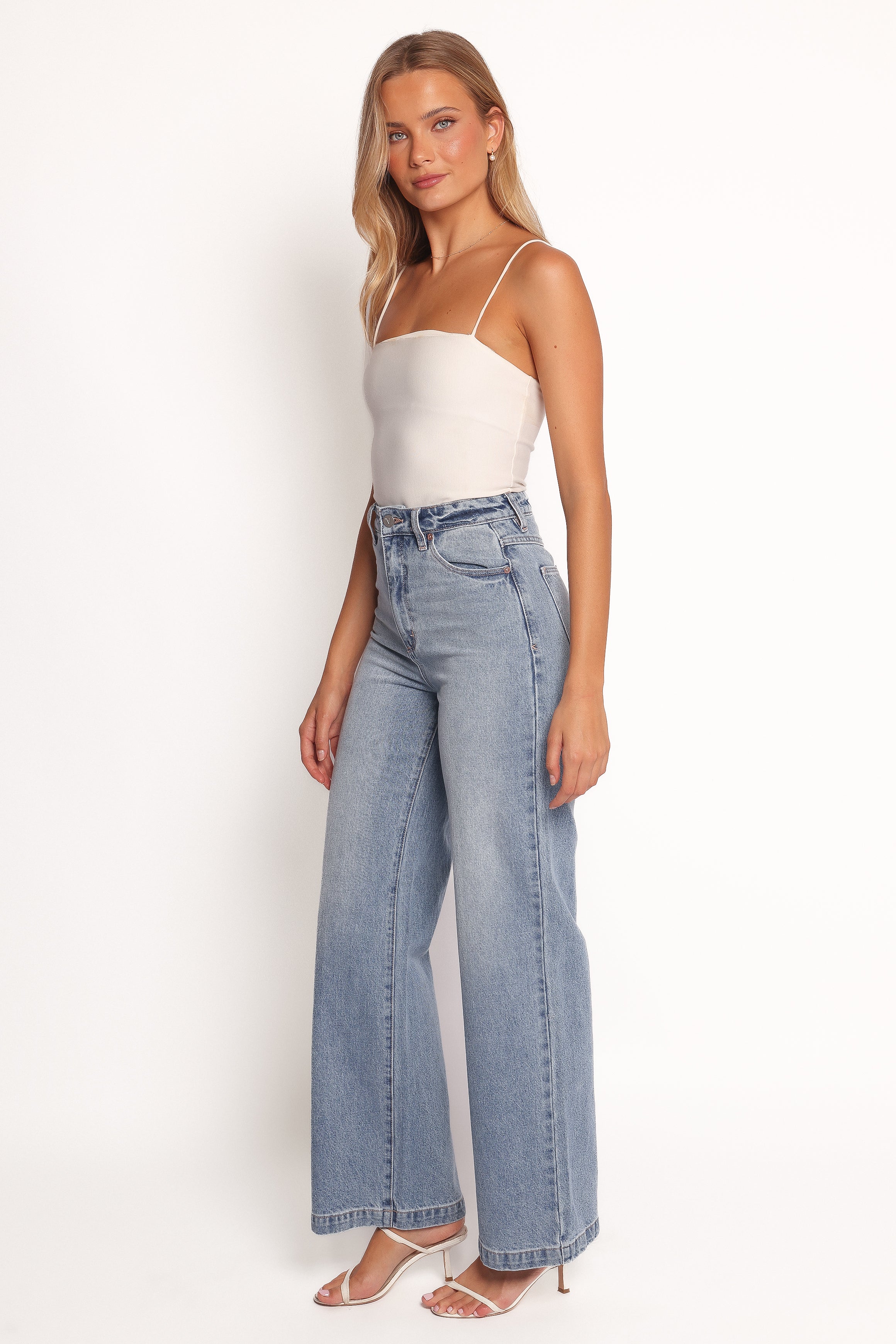 Abrand 94 High Wide Jeans - Liv-Charming Rule